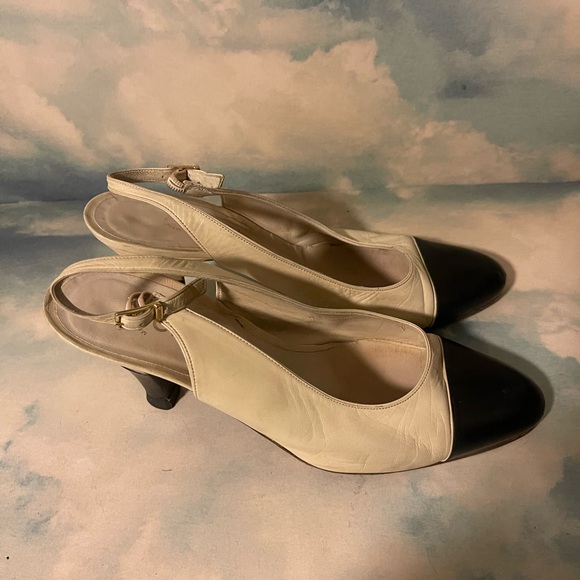 Chanel vintage pumps - Picture 1 of 6